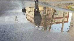 На новом тротуаре на Дэн Сяопина образуются лужи. Видео