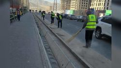 На ул.Куттубаева песок собрали в кучу, но не убрали. Фото горожанина