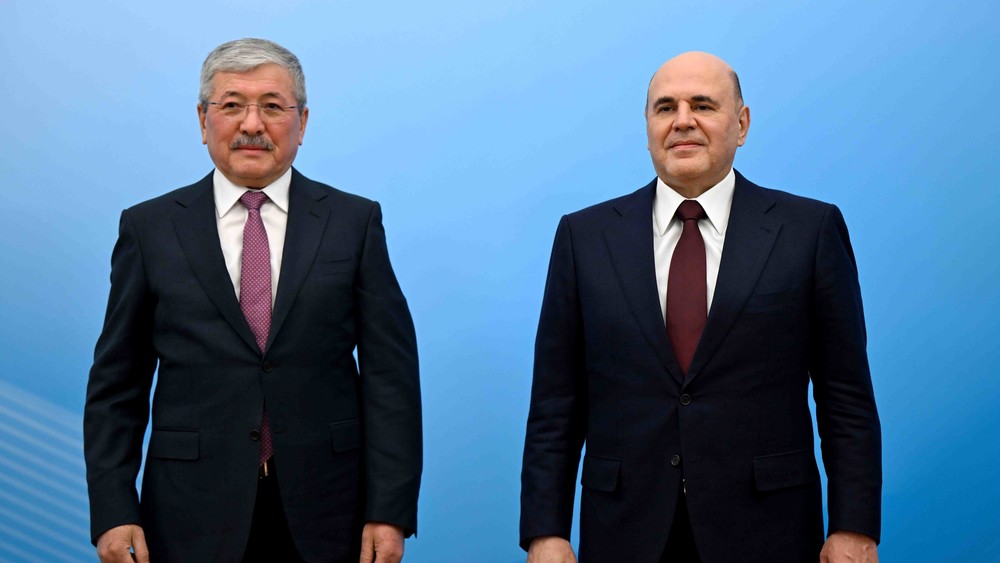 Адылбек Касымалиев и Михаил Мишустин