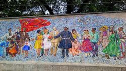 В мэрии рассказали, когда вернут на место мозаику «Дружба народов»