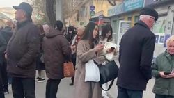 В мэрии рассказали, когда на остановке на Московской установят скамейки