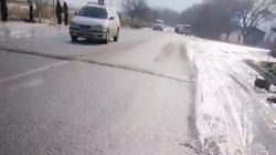 Дорогу в село Кашка-Баш сделали, а тротуар — нет. Видео жителя