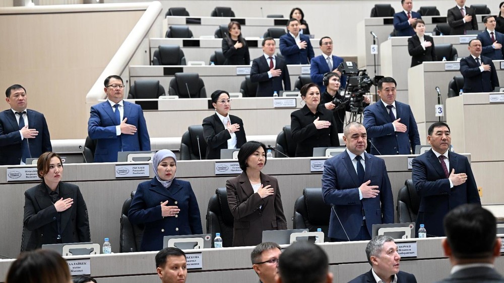 Заседание Жогорку Кенеша