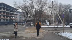В мэрии Бишкека ответили на жалобу горожанина об отсутствии пешеходных светофоров на пересечении Юнусалиева и Сухэ-Батора В мэрии Бишкека ответили на жалобу горожанина об отсутствии пешеходных светофоров на пересечении Юнусалиева и Сухэ-Батора