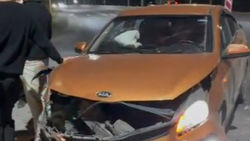 На трассе в аэропорт столкнулись две машины. Фото очевидца