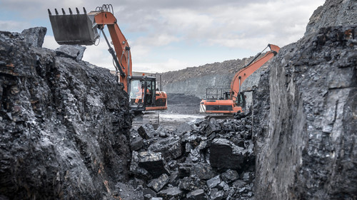 В Кыргызстане на государственном балансе учтено 1,8 млрд тонн угля, - министр  Машиев