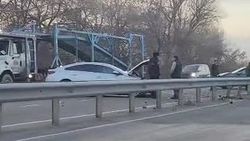 На объездной близ Токмока произошло ДТП с участием 4 машин. Видео