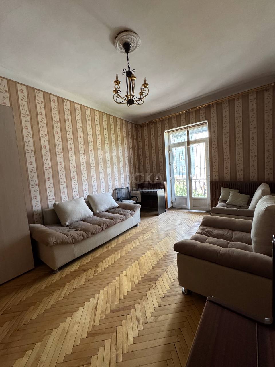 Продаю 3-комнатную квартиру, 78кв. м., этаж - 3/3, Чуй/Турусбекова.