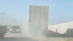 Дорогу на ГЭС-5 не поливают. Видео жителя