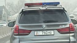 За служебным милицейским «БМВ Х5» числится 35 штрафов на сумму свыше 138 тыс. сомов