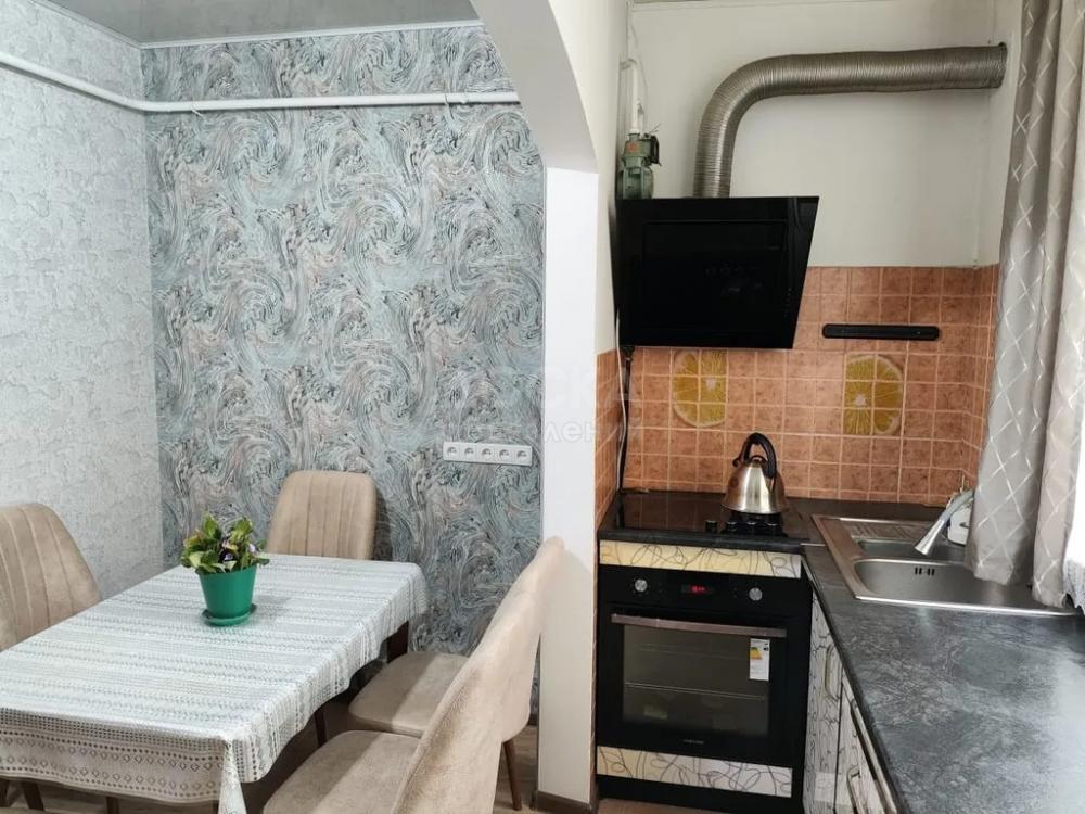 Сдаю 1-комнатную квартиру, 35кв. м., этаж - 1/9, Улан мкр.