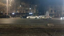 На Айтматова столкнулись две машины. Фото очевидца