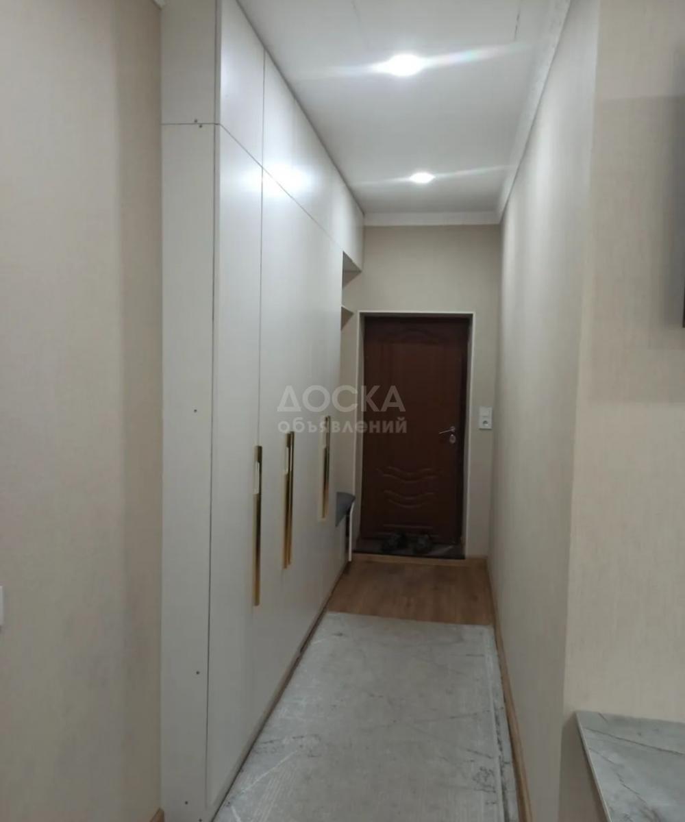 Сдаю 1-комнатную квартиру, 35кв. м., этаж - 1/1, аламединский рынок.