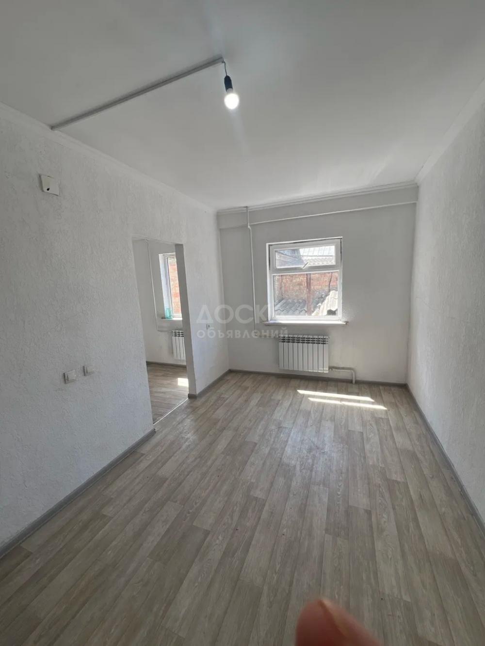 Сдаю 1-комнатную квартиру, 19кв. м., этаж - 1/2, аламедин-1.