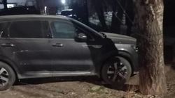 В мэрии ответили по «Киа» со штрафами более 9 тыс. сомов, припаркованному на газоне