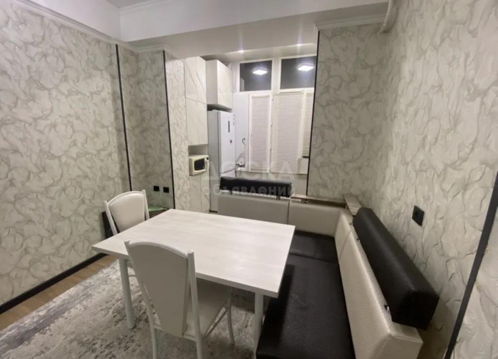 Сдаю 1-комнатную квартиру, 34кв. м., этаж - 2/10, Молодая гвардия.