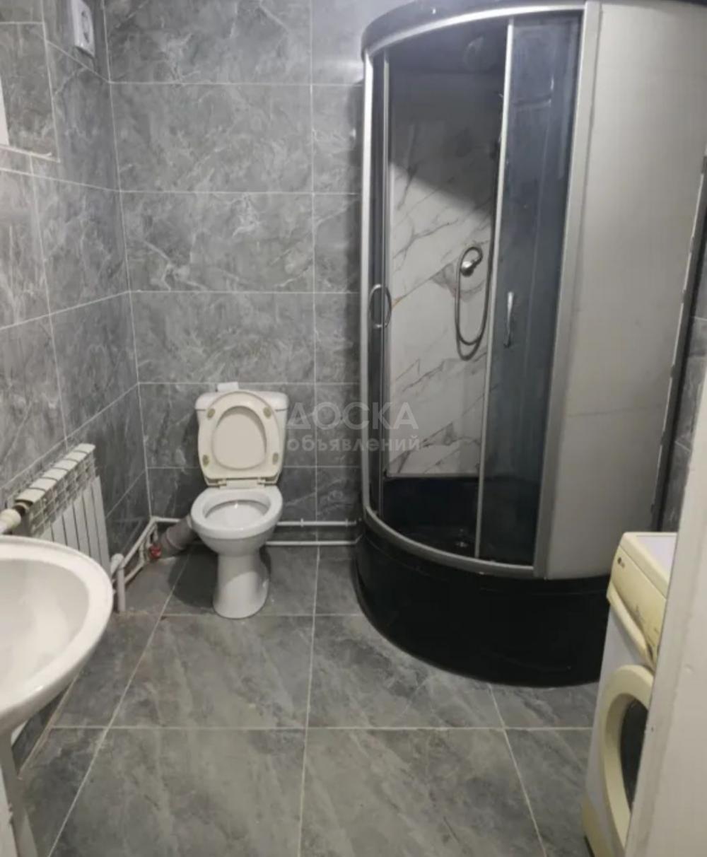 Сдаю 1-комнатную квартиру, 34кв. м., этаж - 2/2, 4 гор. болница.