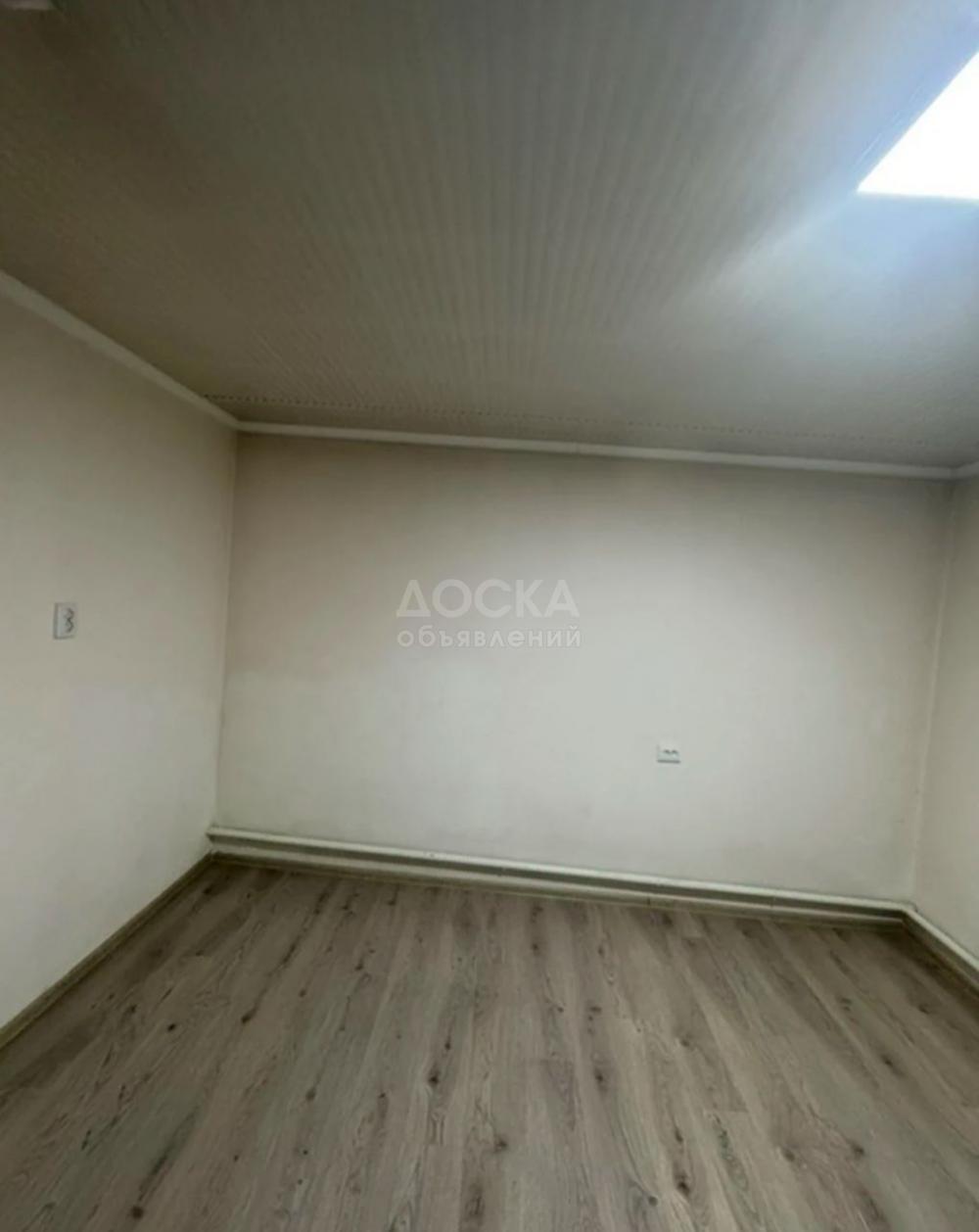 Сдаю 1-комнатную квартиру, 34кв. м., этаж - 1/1, ошский рынок.