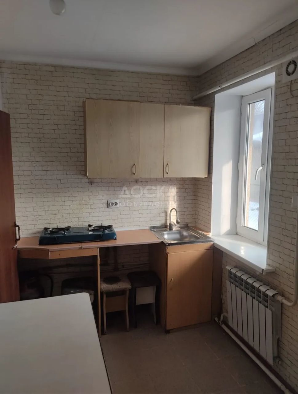 Сдаю 1-комнатную квартиру, 34кв. м., этаж - 1/2, таатан.