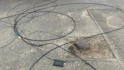 Провода и кабели, лежавшие на улице Дзержинского, принадлежат интернет провайдеру, - ответ мэрии