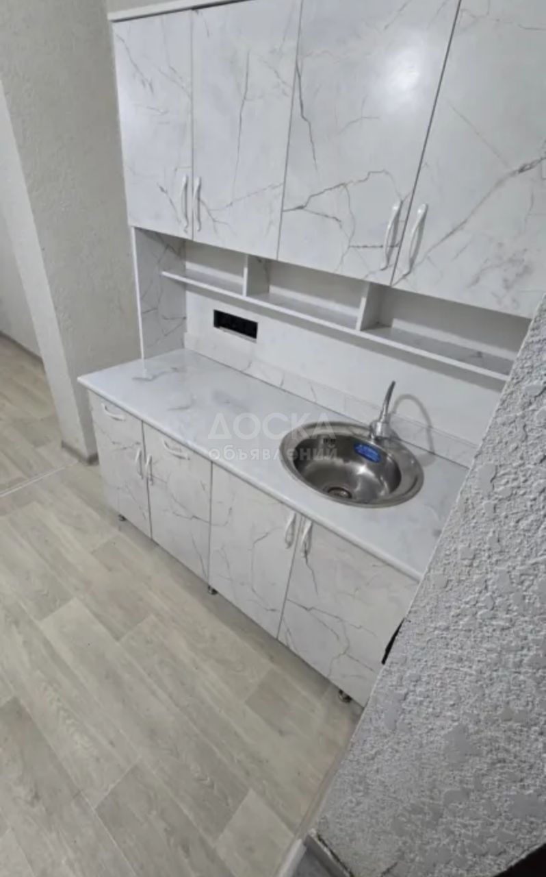 Сдаю 1-комнатную квартиру, 34кв. м., этаж - 1/1, ак тилек ж\м.