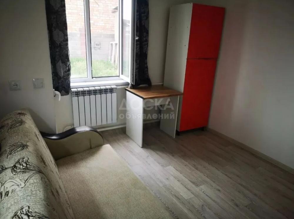 Сдаю 1-комнатную квартиру, 34кв. м., этаж - 1/1, Ак Босого.