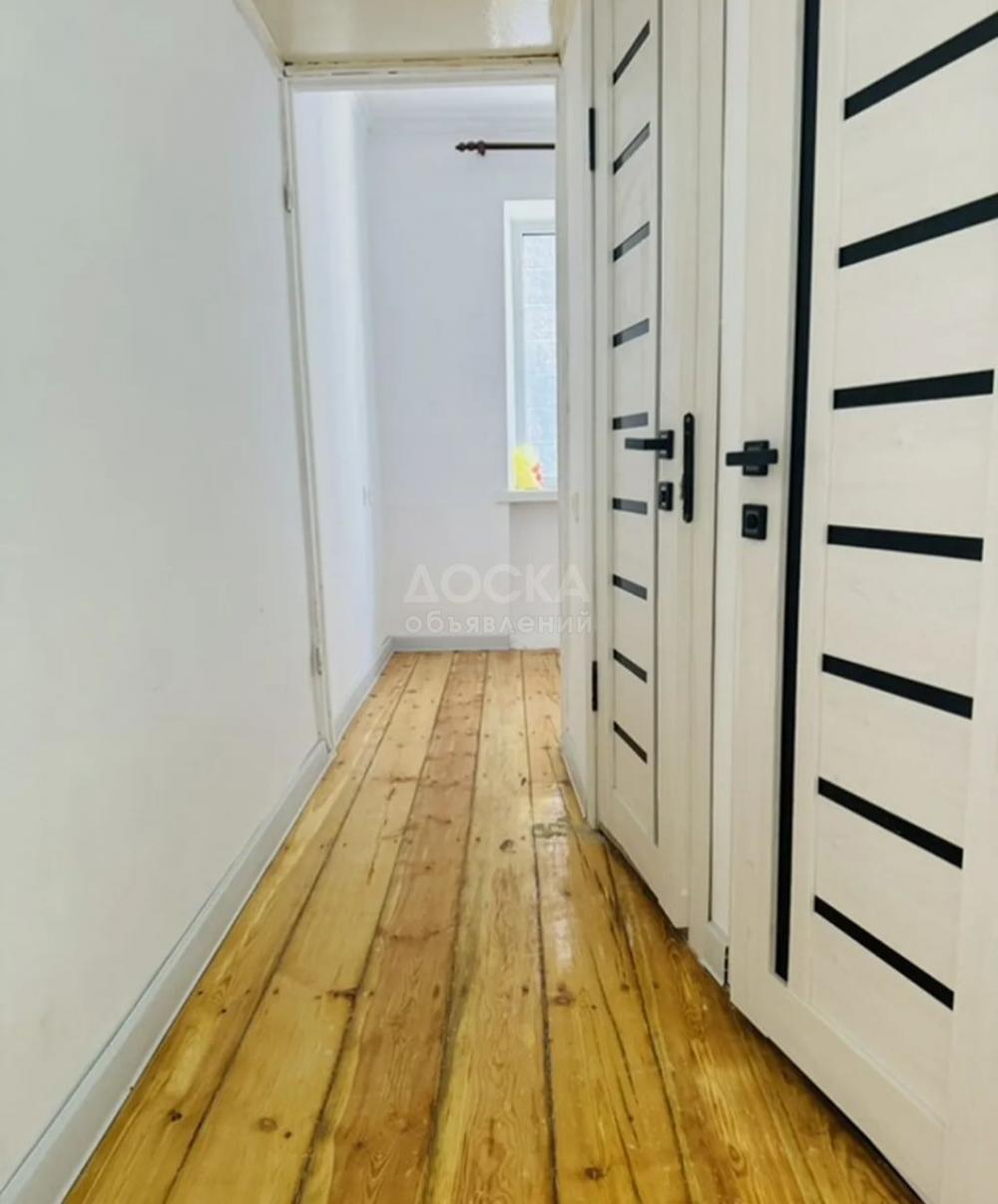 Сдаю 1-комнатную квартиру, 34кв. м., этаж - 5/5, золотой квадрат.