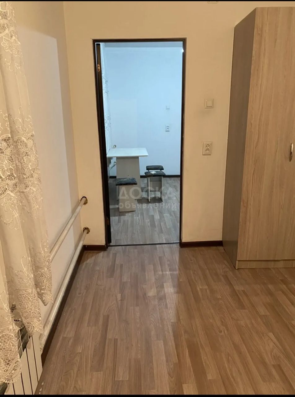 Сдаю 1-комнатную квартиру, 34кв. м., этаж - 1/1, пишпек.