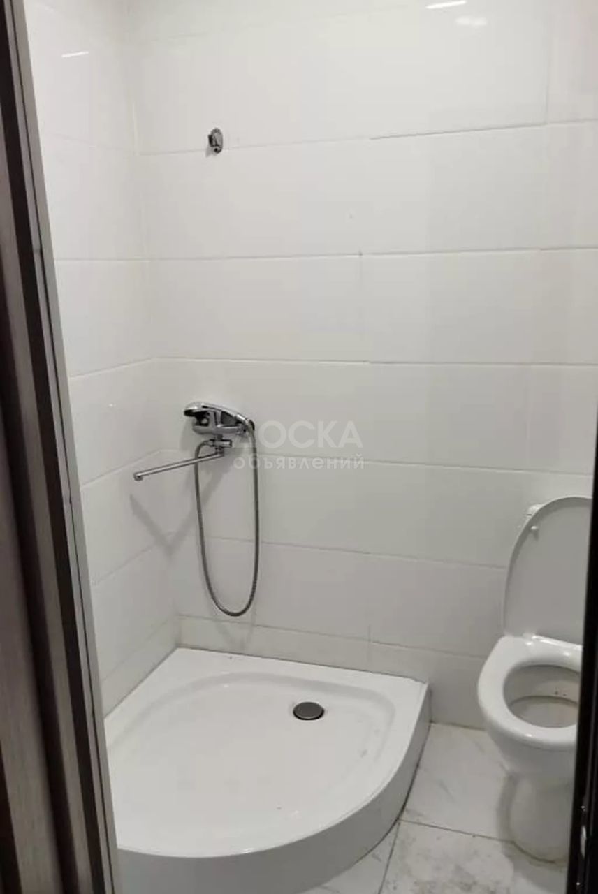 Сдаю 1-комнатную квартиру, 34кв. м., этаж - 1/1, кара жыгач.