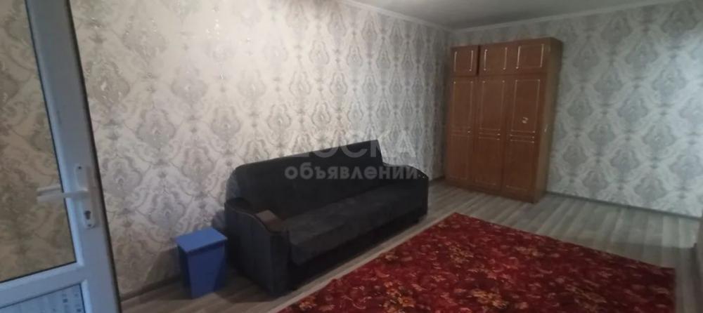 Сдаю 2-комнатную квартиру, 45кв. м., этаж - 1/4, 4мкр.