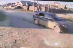 В селе Селекционное машина проехала на высокой скорости по жилой зоне. Житель просит принять меры в отношении водителя