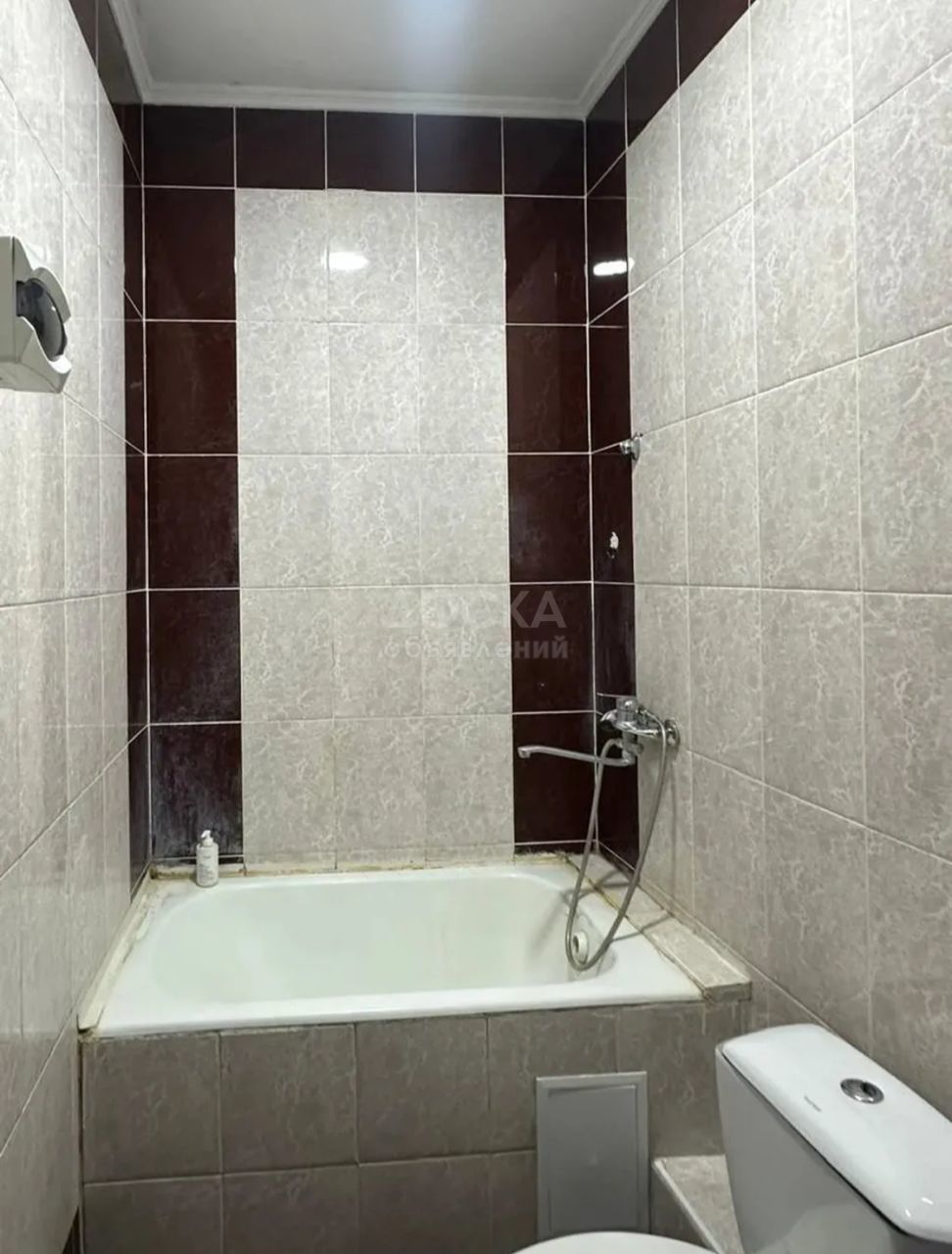 Сдаю 2-комнатную квартиру, 35кв. м., этаж - 2/9, аламединский рынок.