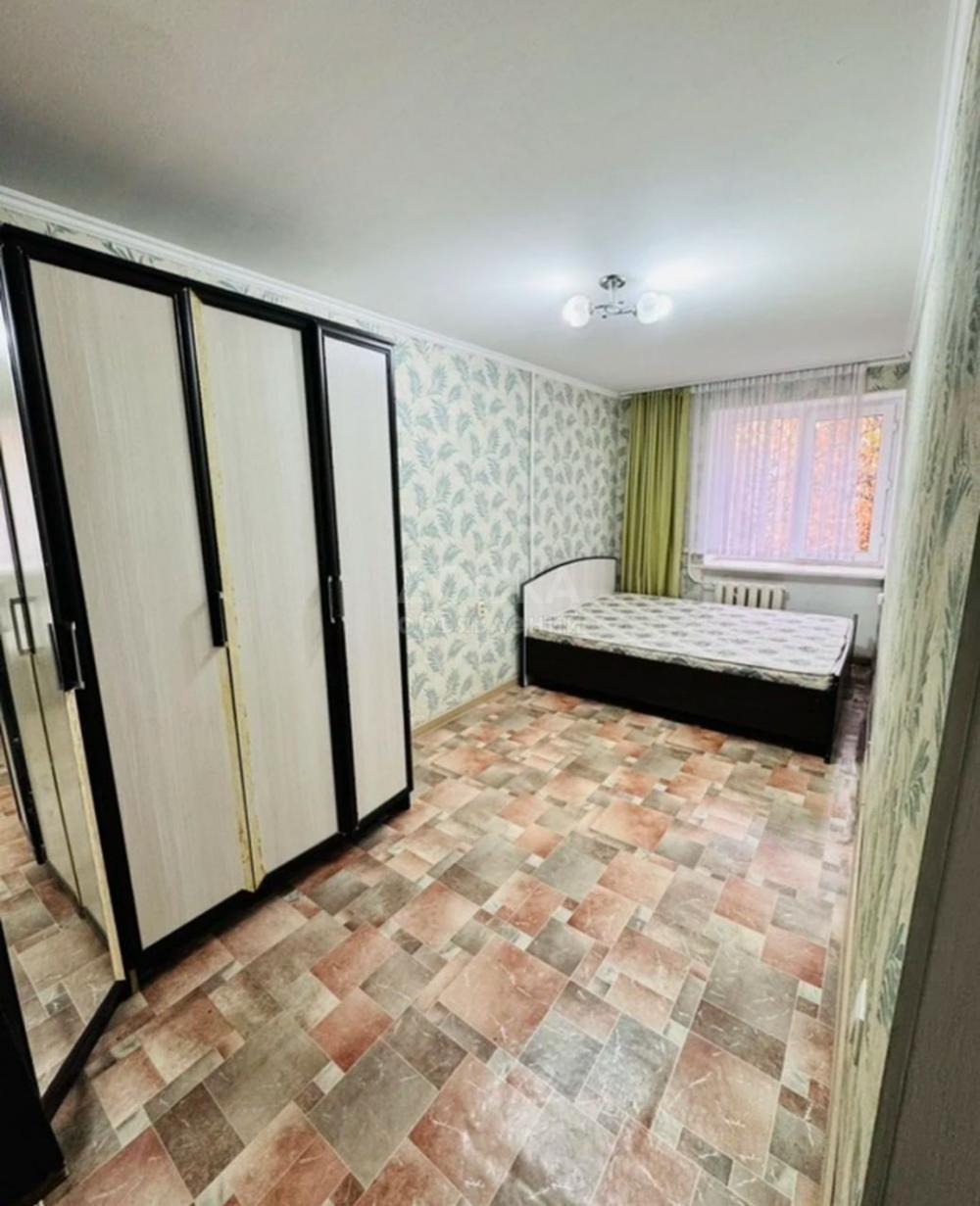 Сдаю 2-комнатную квартиру, 45кв. м., этаж - 3/4, политех.