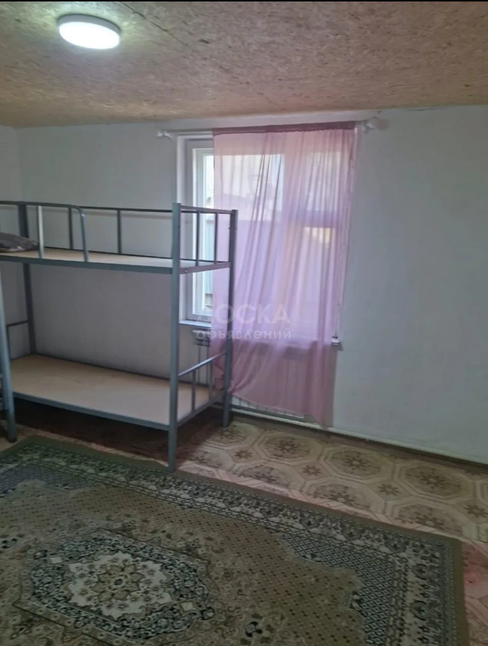 Сдаю 1-комнатную квартиру, 34кв. м., этаж - 1/1, Кок-Жар.