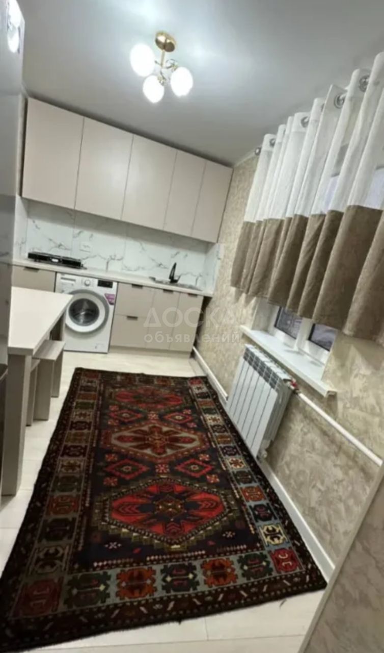 Сдаю 2-комнатную квартиру, 45кв. м., этаж - 1/2, аламедин-1.