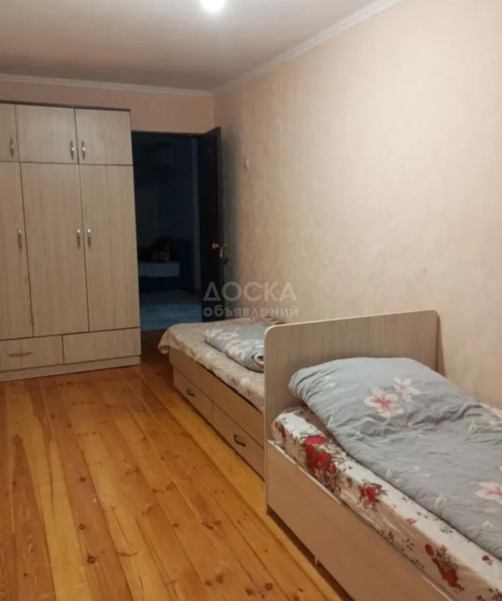 Сдаю 2-комнатную квартиру, 45кв. м., этаж - 4/4, политех.