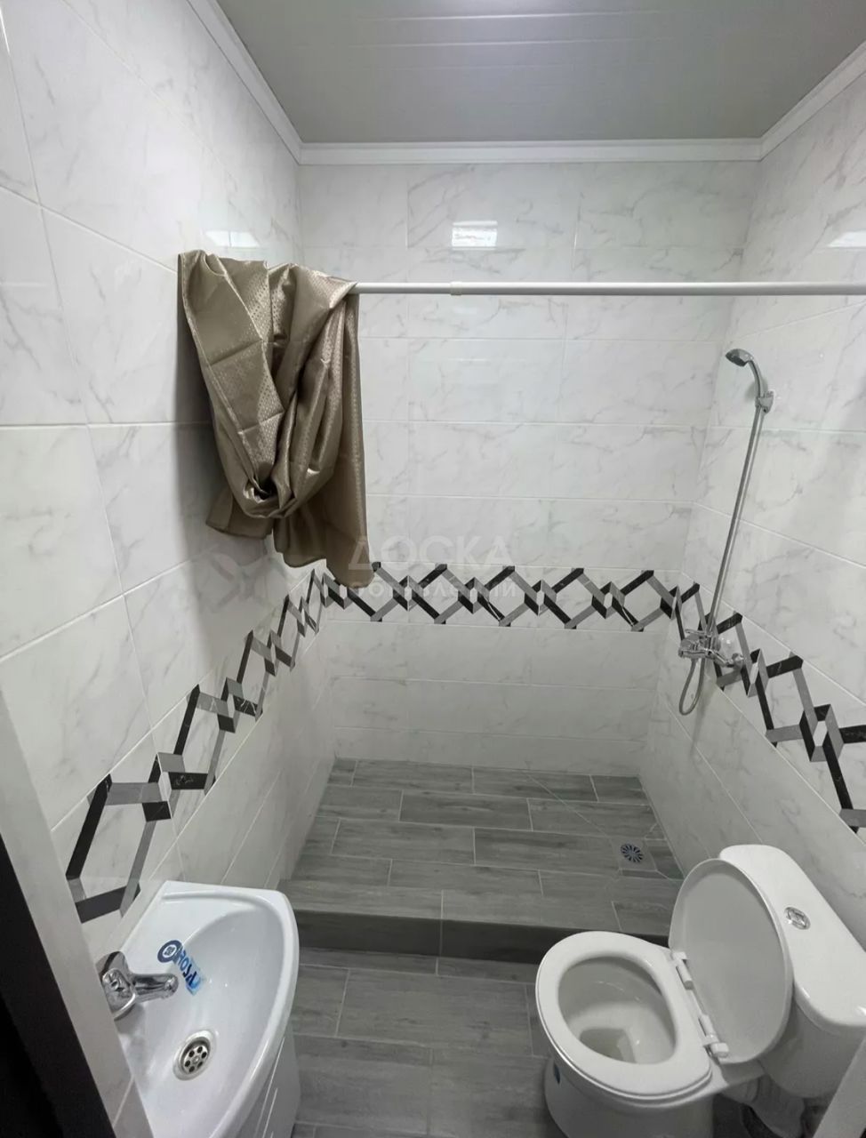 Сдаю 1-комнатную квартиру, 34кв. м., этаж - 2/2, Кызыл-Аскер ,.