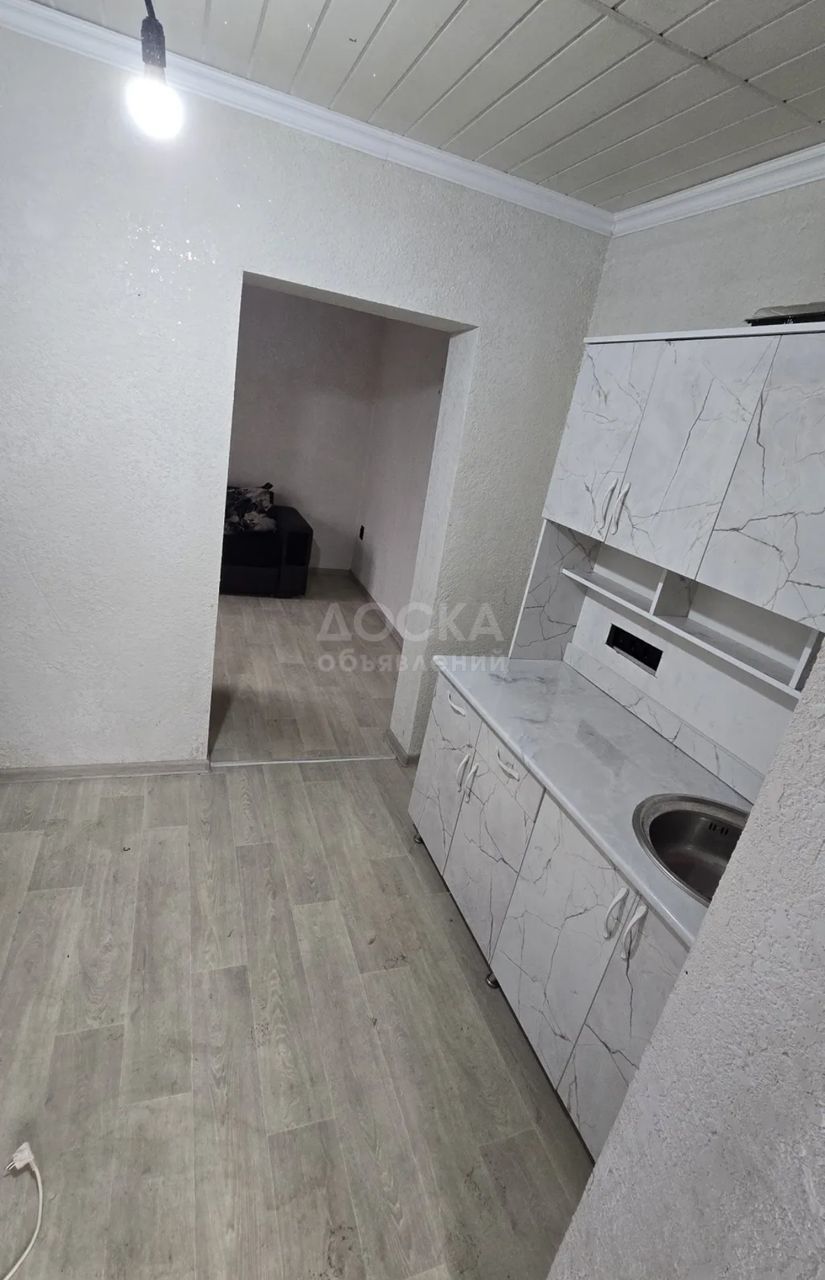 Сдаю 1-комнатную квартиру, 35кв. м., этаж - 1/1, ак тилек ж\м.