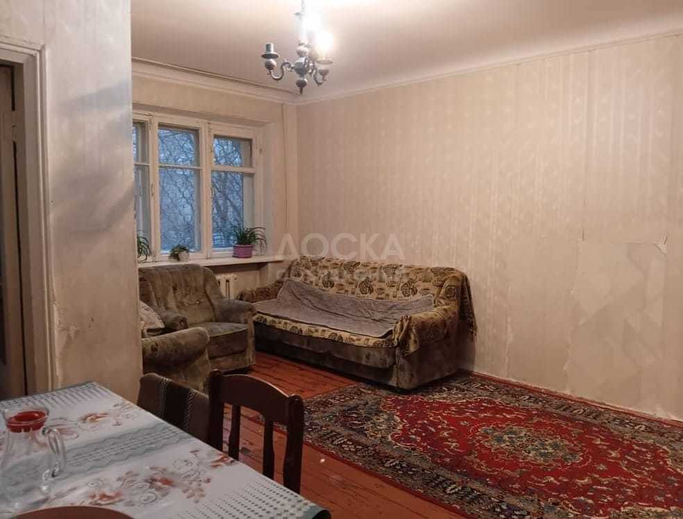 Продаю 2-комнатную квартиру, 43кв. м., этаж - 2/4, Шота Руставели улица 58 ( Политех ).