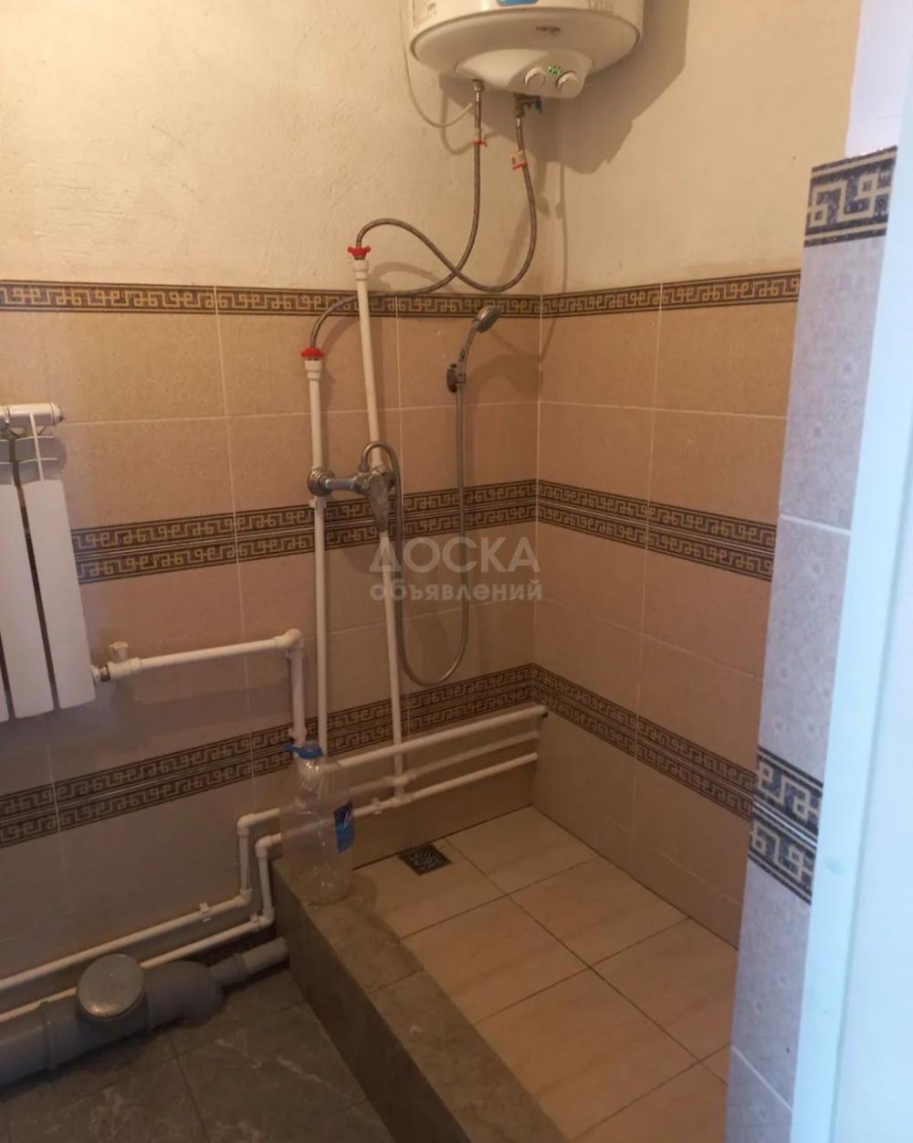 Сдаю 1-комнатную квартиру, 35кв. м., этаж - 1/2, аламединский рынок.