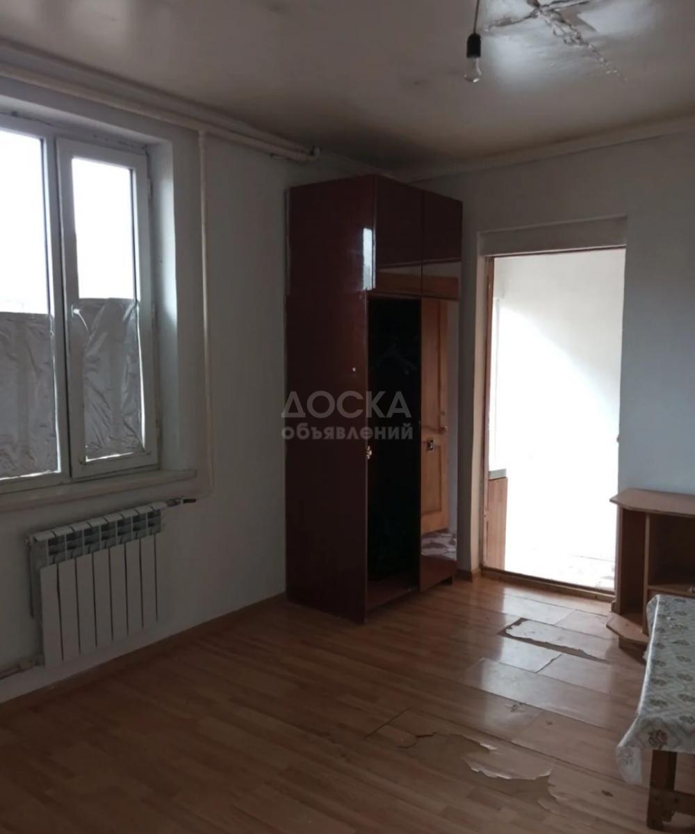 Сдаю 1-комнатную квартиру, 35кв. м., этаж - 1/1, баха магистраль.