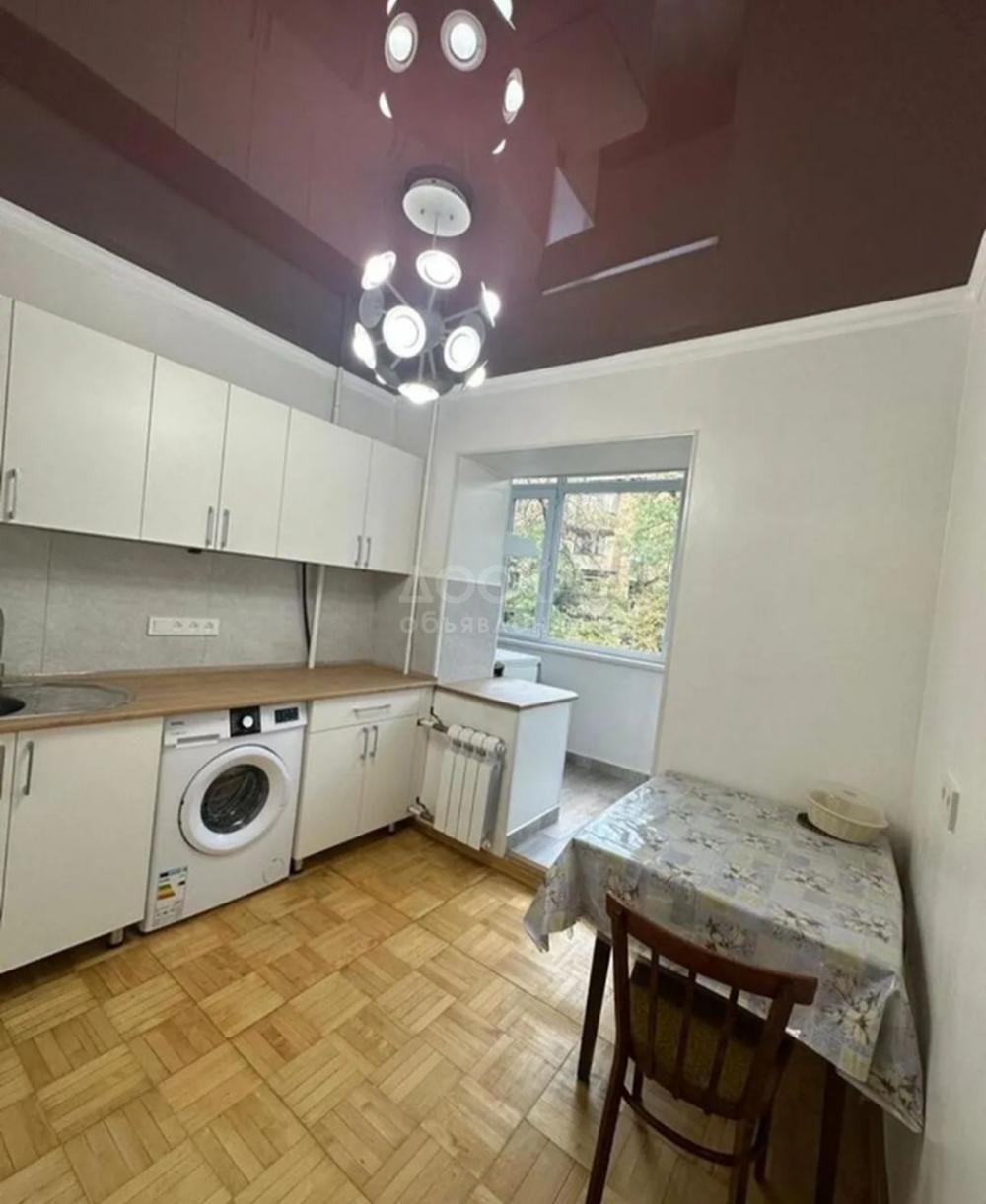 Сдаю 1-комнатную квартиру, 34кв. м., этаж - 2/4, Политех.