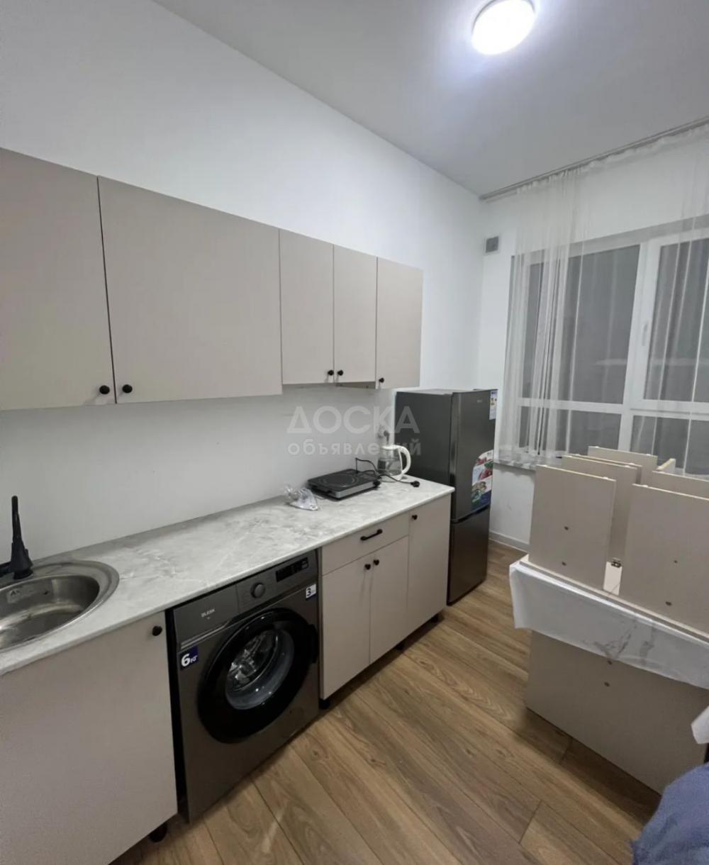 Сдаю 1-комнатную квартиру, 38кв. м., этаж - 1/2, рабочий городок.