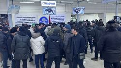 Житель жалуется на большие очереди в «Унаа» из-за сбоя в системе