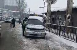 Эвакуированы машины, припаркованные в неположенных местах на рынке «Мадина»