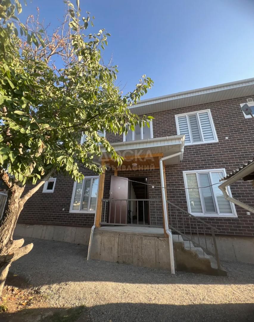 Сдаю 2-комнатную квартиру, 34кв. м., этаж - 2/2, Арча-Бешик.