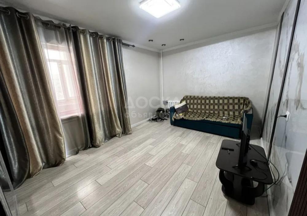 Сдаю 1-комнатную квартиру, 34кв. м., этаж - 4/4, кок жар.