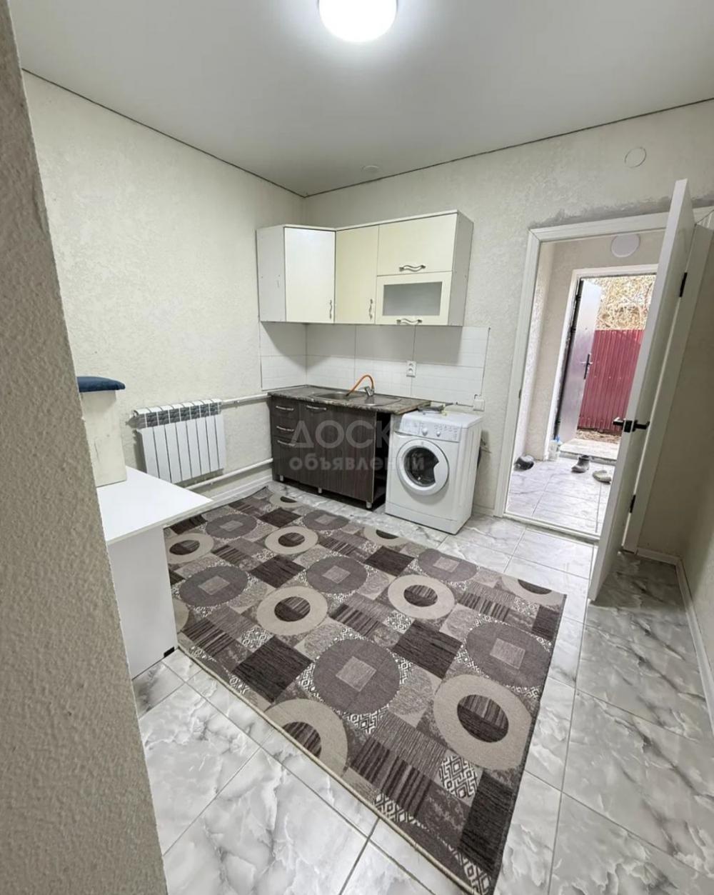 Сдаю 1-комнатную квартиру, 34кв. м., этаж - 1/1, Ак Орго ж/м.