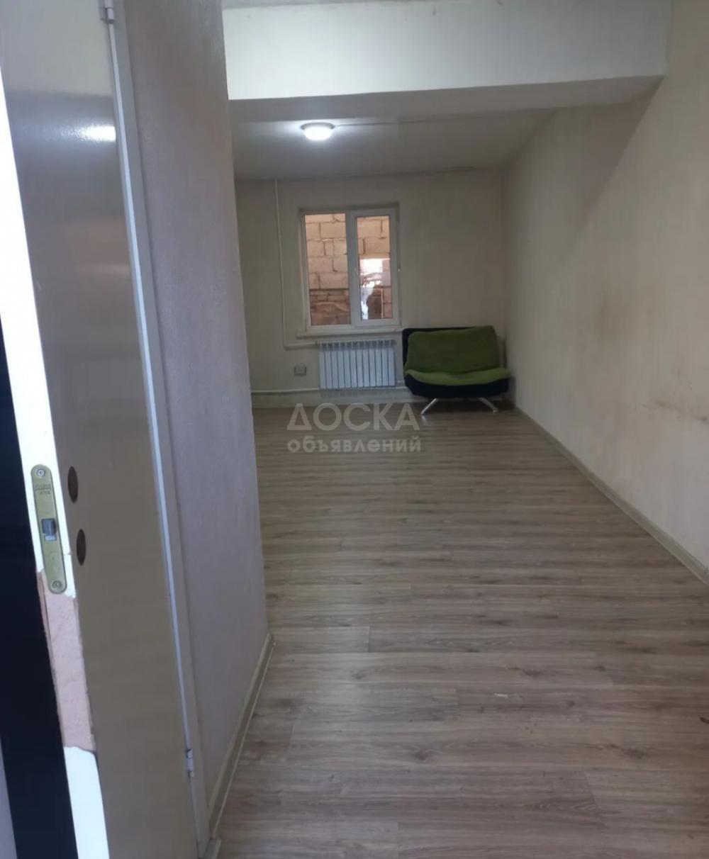 Сдаю 1-комнатную квартиру, 34кв. м., этаж - 1/1, Аламединский рынок.