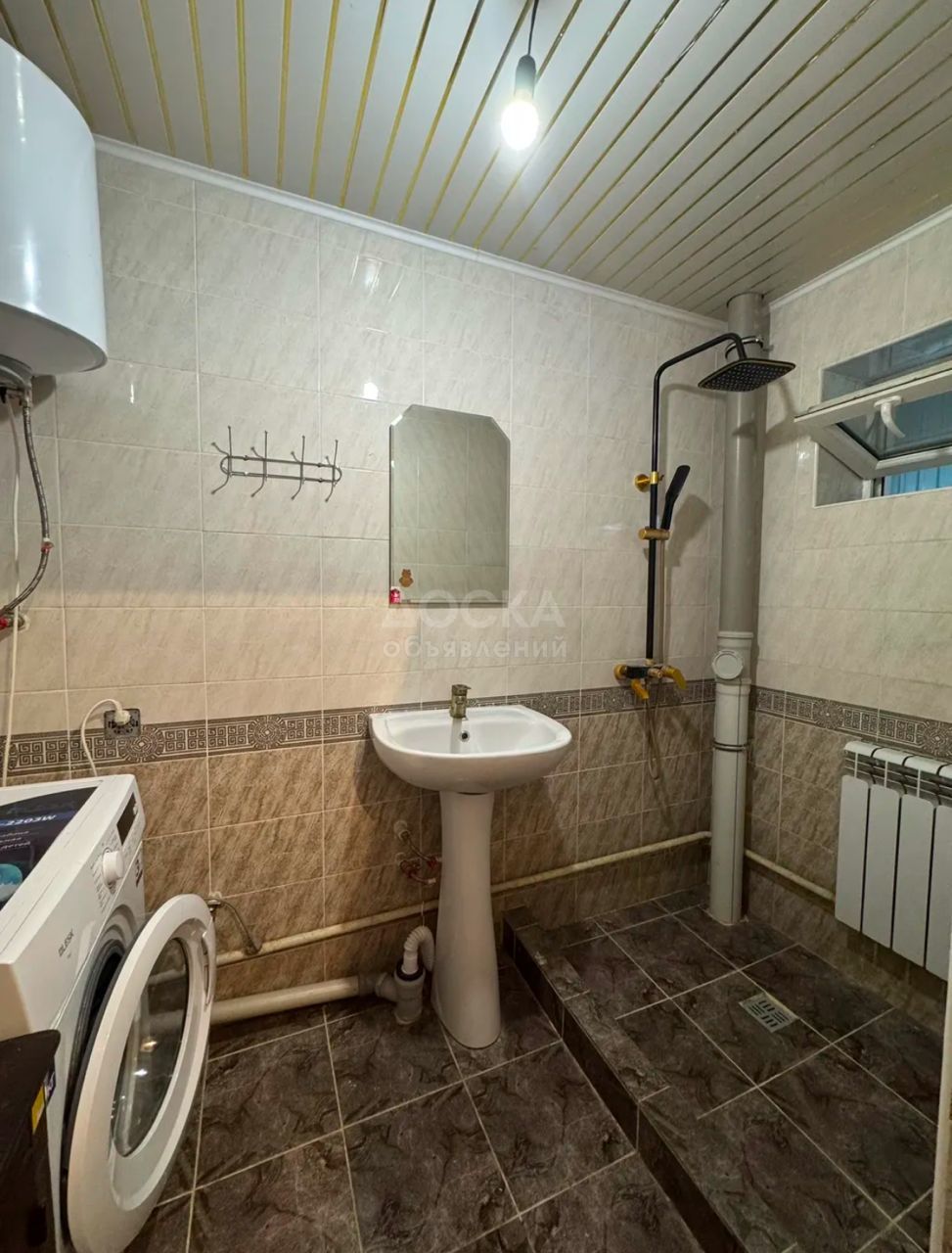 Сдаю 1-комнатную квартиру, 34кв. м., этаж - 2/2, Кызыл-Аскер ,.